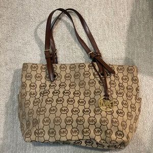 Michael Kors Tote 👜